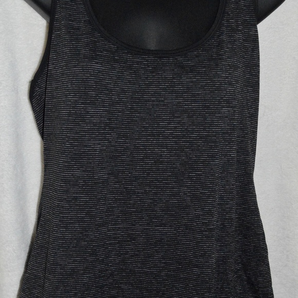 Old Navy Tops - Semi-Fitted Old Navy Active Racerback Tank